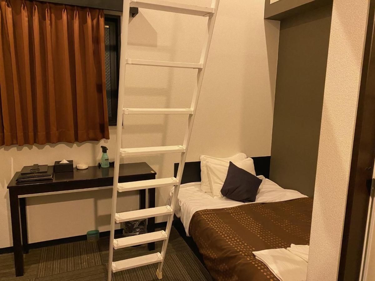 Hotel Livemax Budget Esaka Suita Buitenkant foto