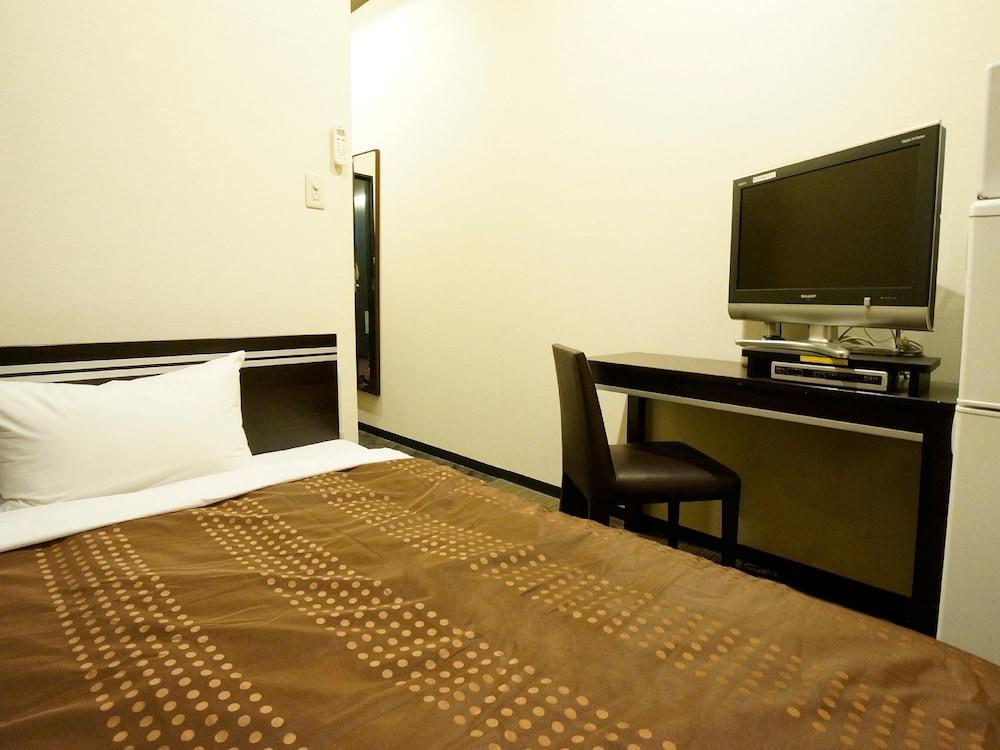 Hotel Livemax Budget Esaka Suita Buitenkant foto