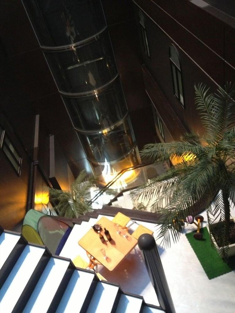 Hotel Livemax Budget Esaka Suita Buitenkant foto