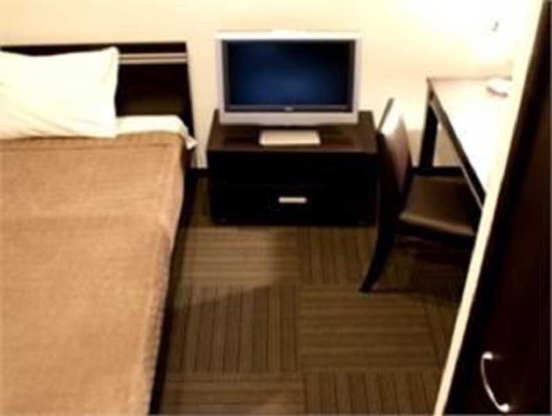 Hotel Livemax Budget Esaka Suita Buitenkant foto